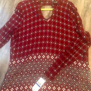 Fever XL sexy long flow sexy top! Open at top.